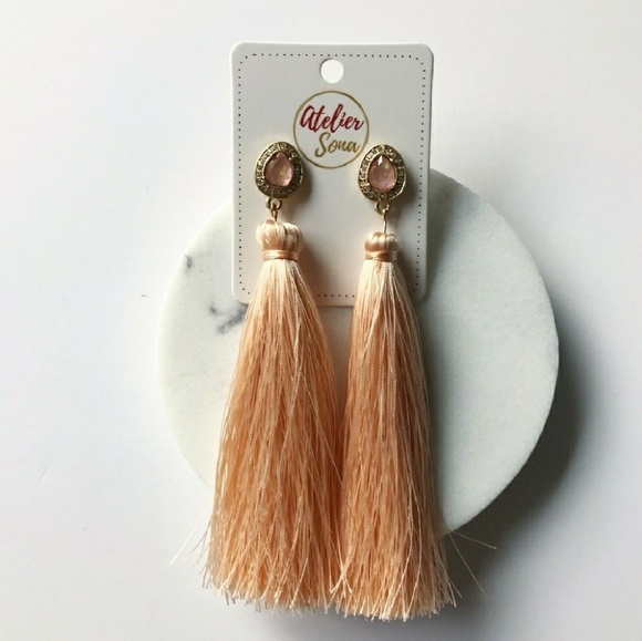 Peach Bon Bon Earrings - Picture 1 of 1